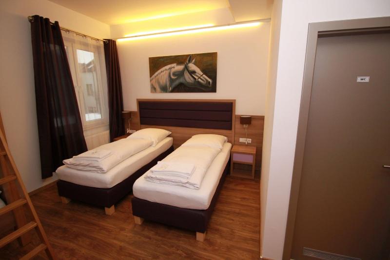 Slamba Hostel Augsburg image