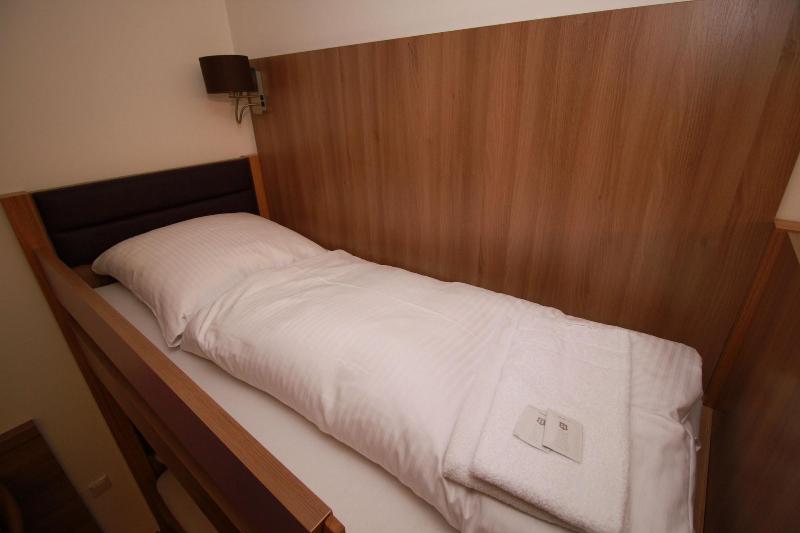 Slamba Hostel Augsburg image