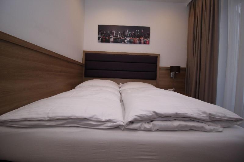 Slamba Hostel Augsburg image