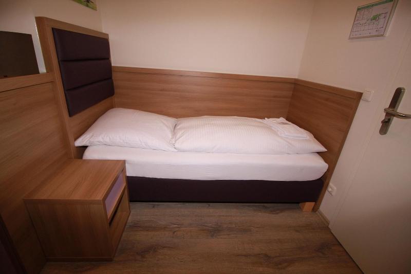 Slamba Hostel Augsburg image