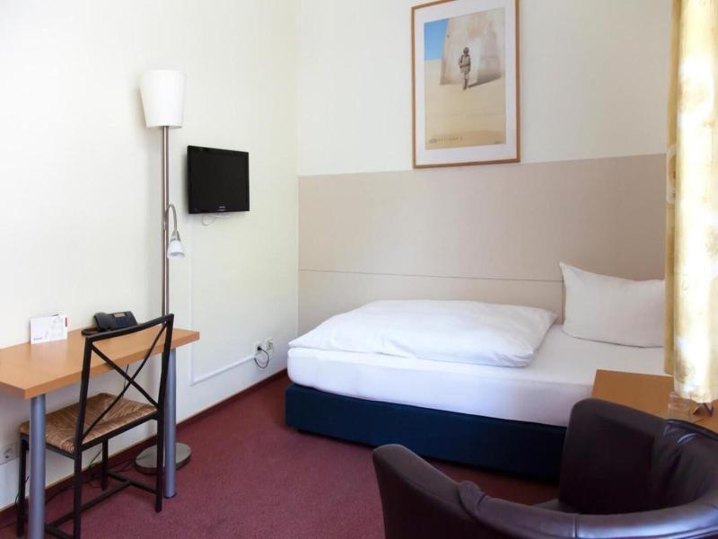 Hotel Weidenhof image