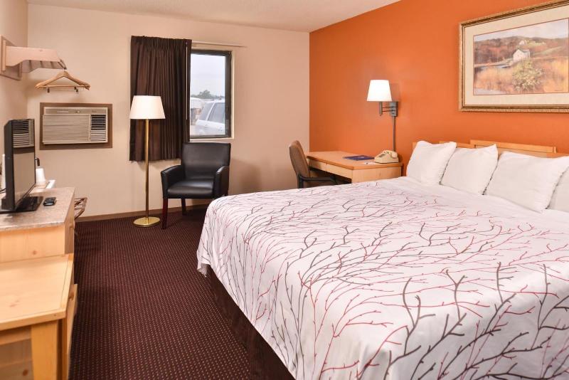Cottonwood Inn And Conference Center image