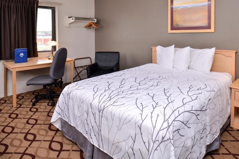 Cottonwood Inn And Conference Center image