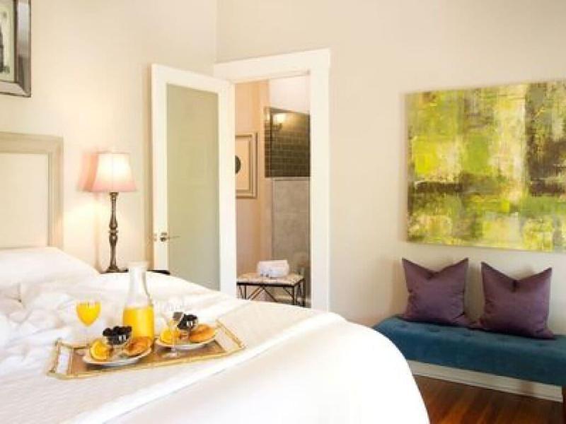 Sparrow Hill Inn image