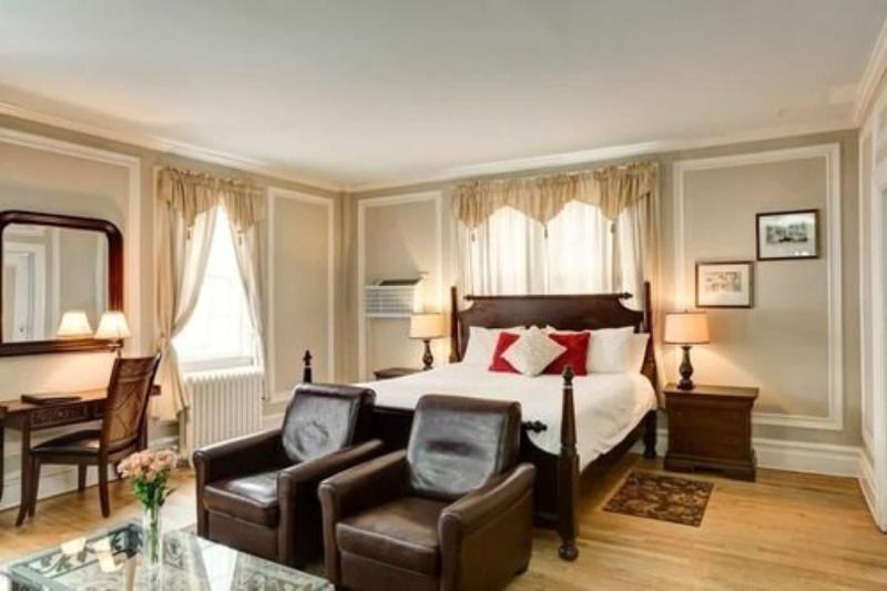 Crabtree's Kittle House Restaurant & Inn image