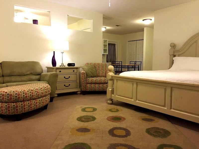 Square Inn image