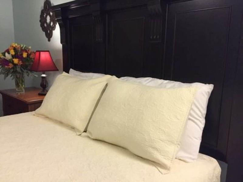 Square Inn image