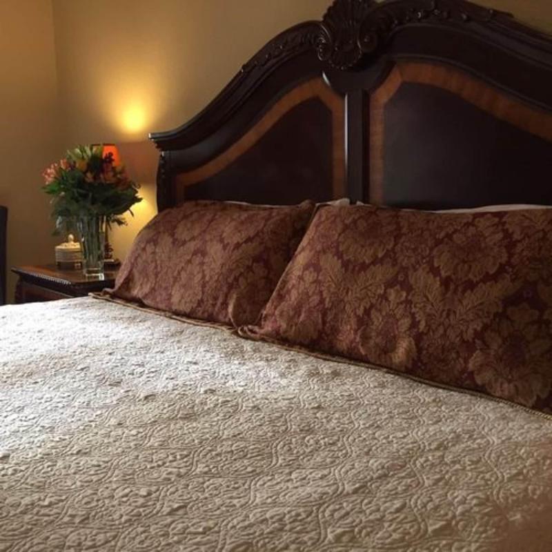 Square Inn image
