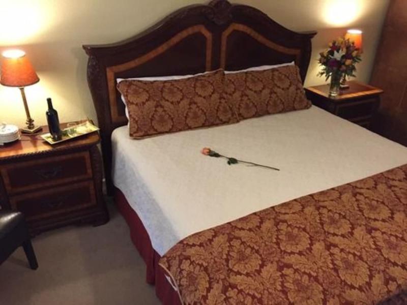 Square Inn image