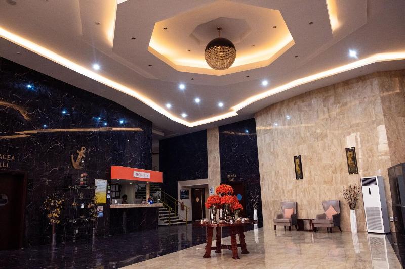 Crismon Hotel image