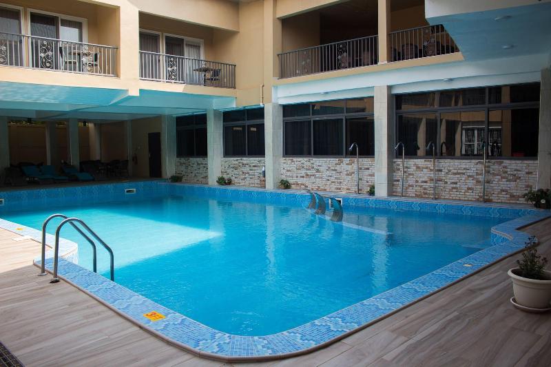 Crismon Hotel image