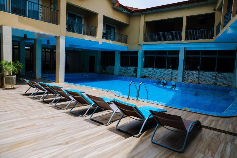 Crismon Hotel image