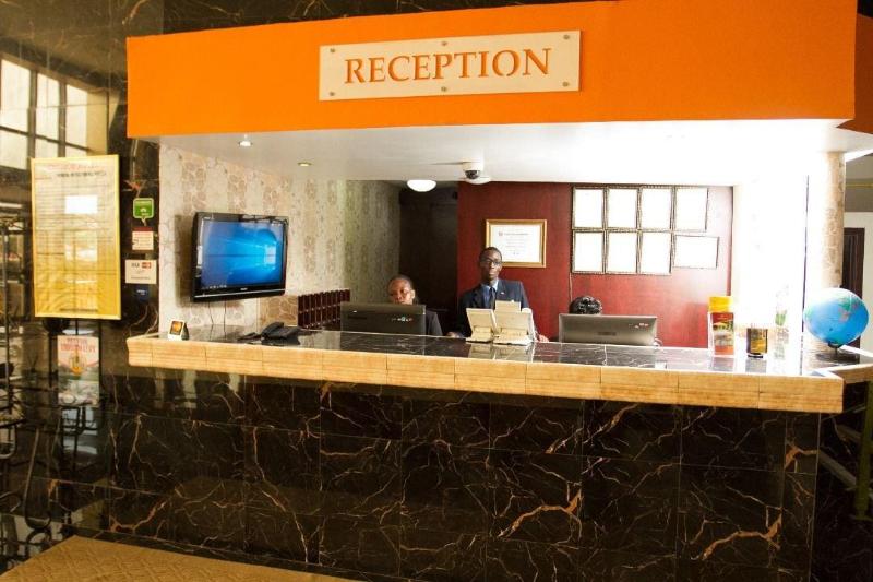 Crismon Hotel image