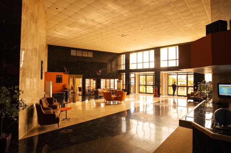 Crismon Hotel image