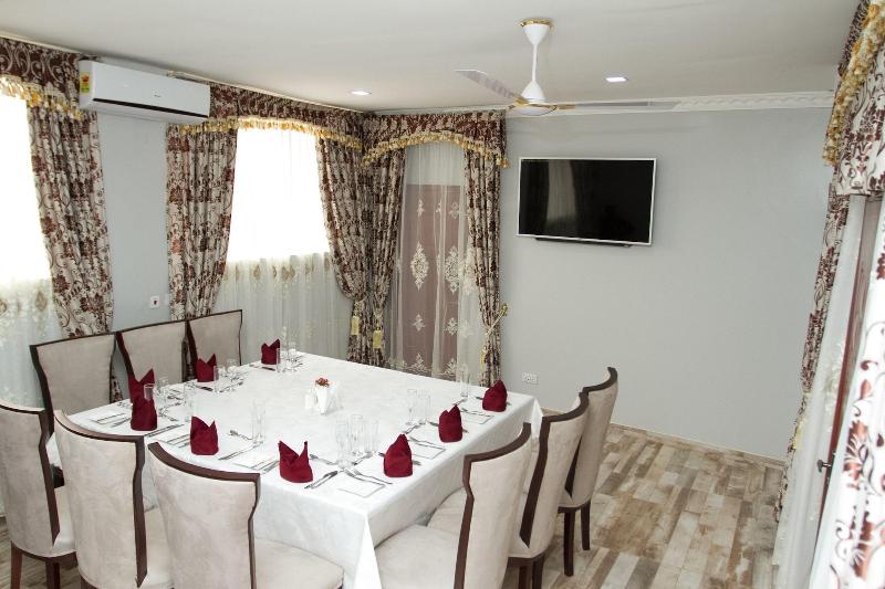 Crismon Hotel image