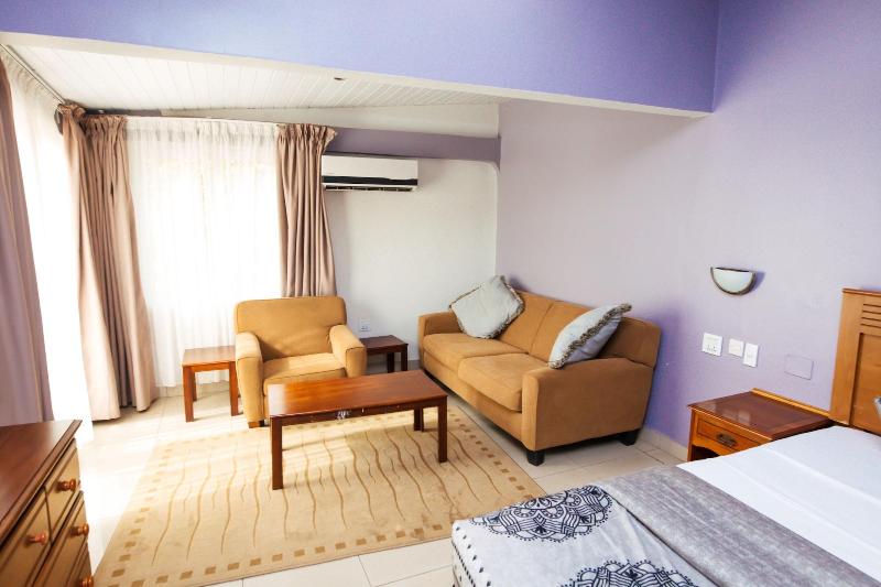 Crismon Hotel image
