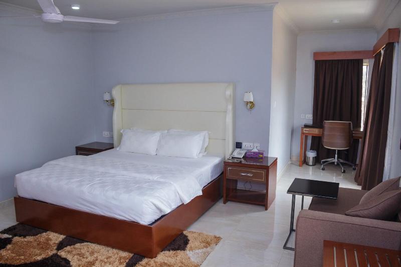 Crismon Hotel image