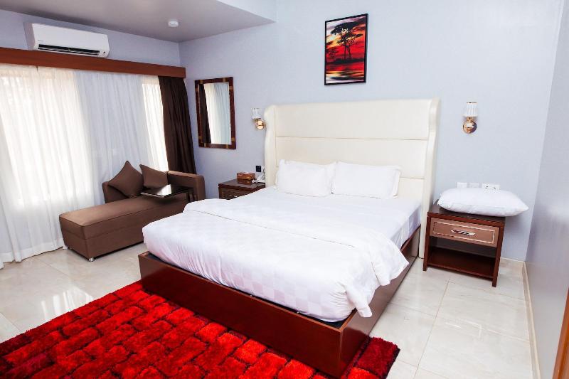 Crismon Hotel image