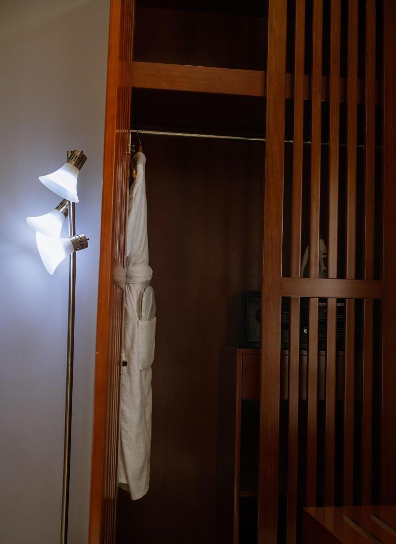 Crismon Hotel image