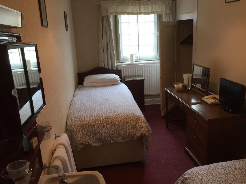 Cross Keys Hotel image