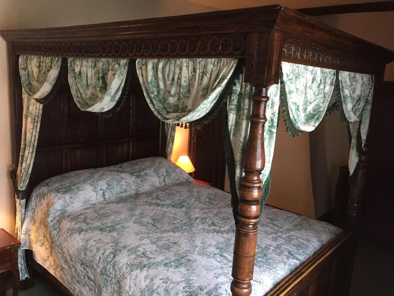 Cross Keys Hotel image