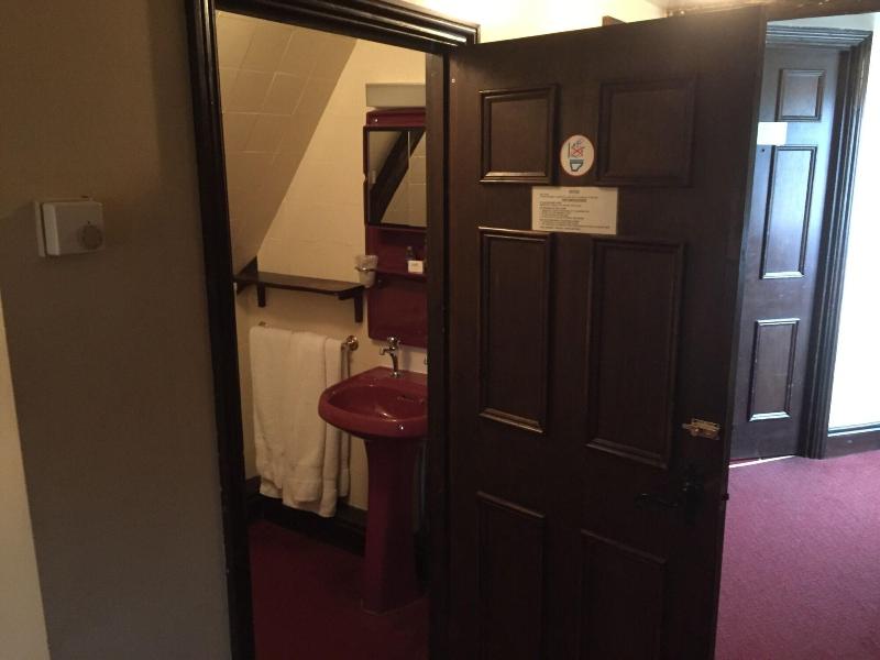 Cross Keys Hotel image