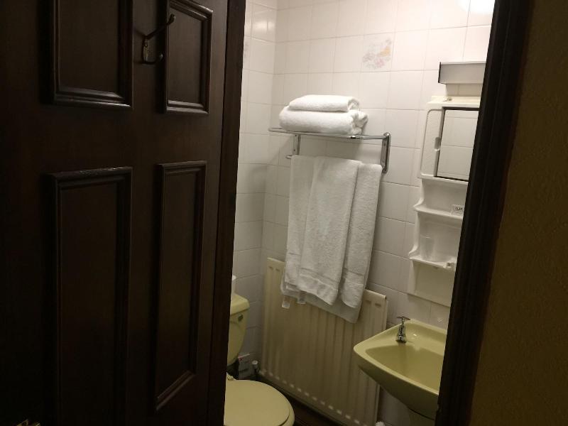 Cross Keys Hotel image