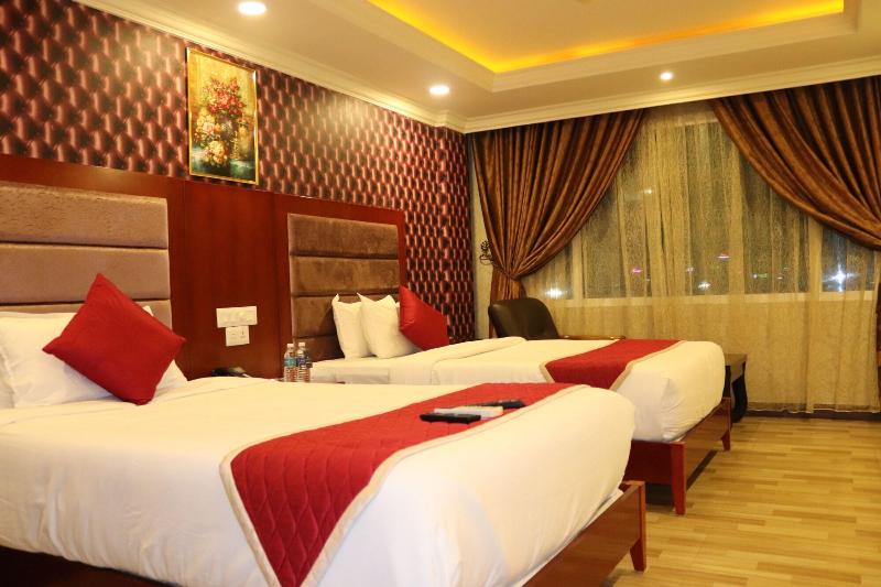 Hyders Park - The Business Hotel image