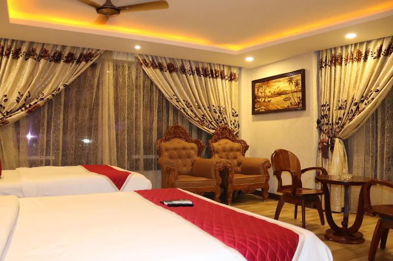 Hyders Park - The Business Hotel image