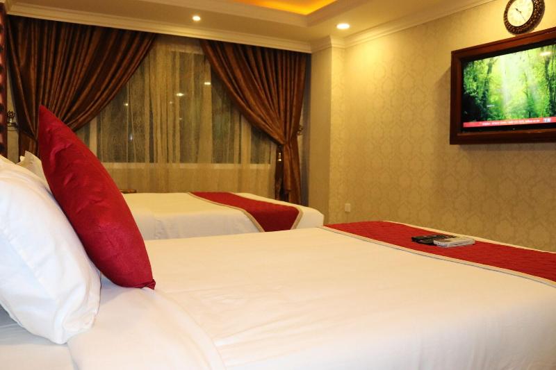 Hyders Park - The Business Hotel image