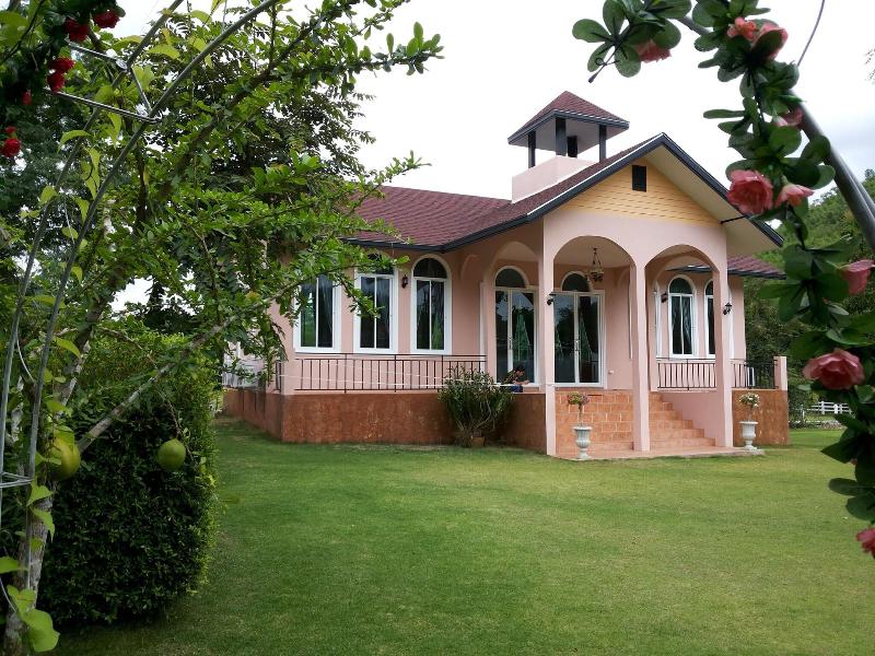 Stamp Hills Resort & Restaurant image