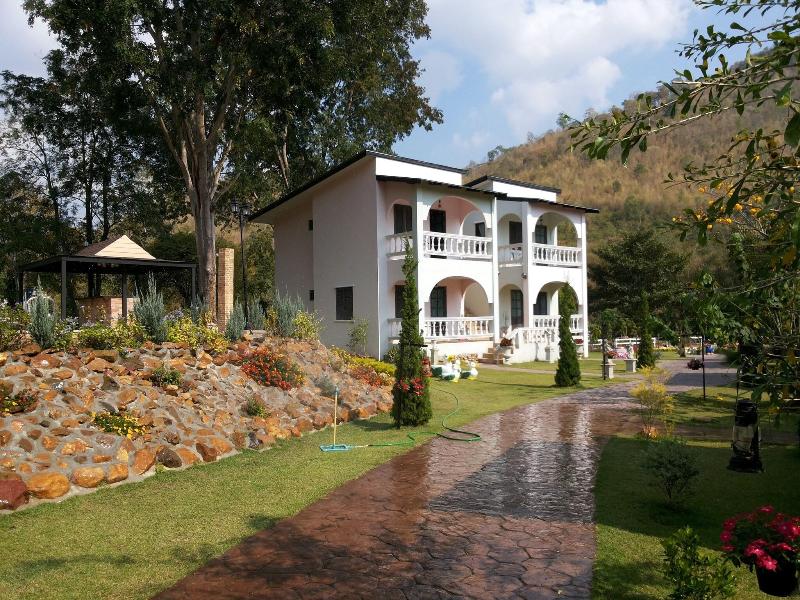 Stamp Hills Resort & Restaurant image