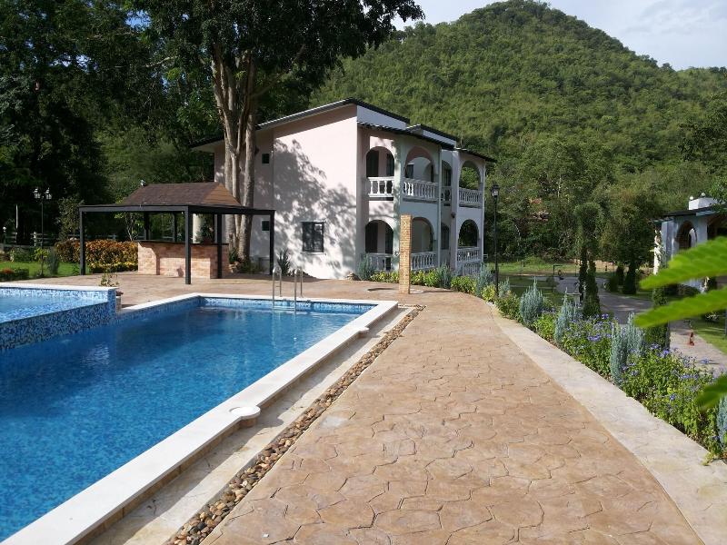 Stamp Hills Resort & Restaurant image