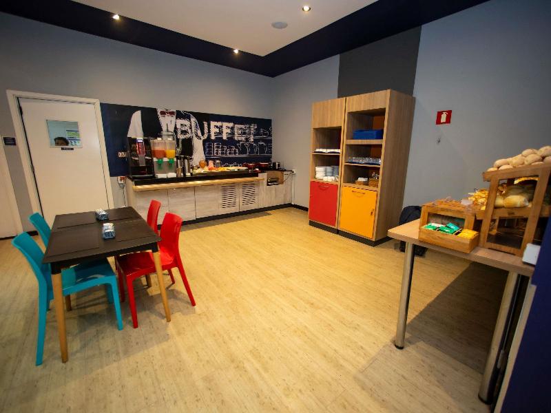 Ibis Budget Divinopolis image