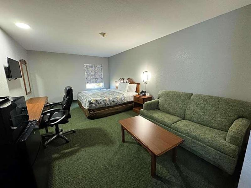Star City Inn & Suites image 8