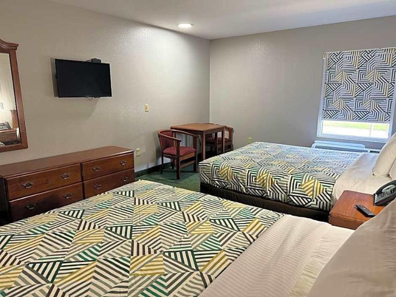 Star City Inn & Suites image 10
