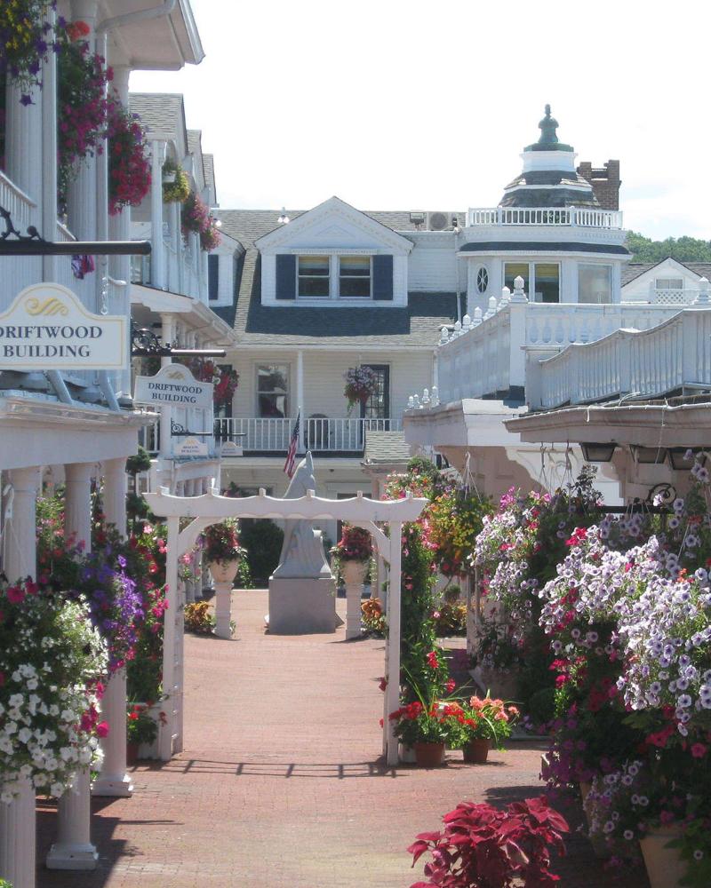 Danfords Hotel And Marina image
