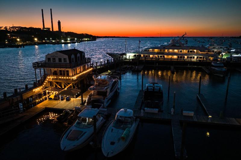 Danfords Hotel And Marina image