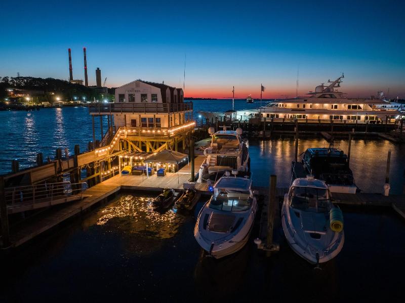 Danfords Hotel And Marina image