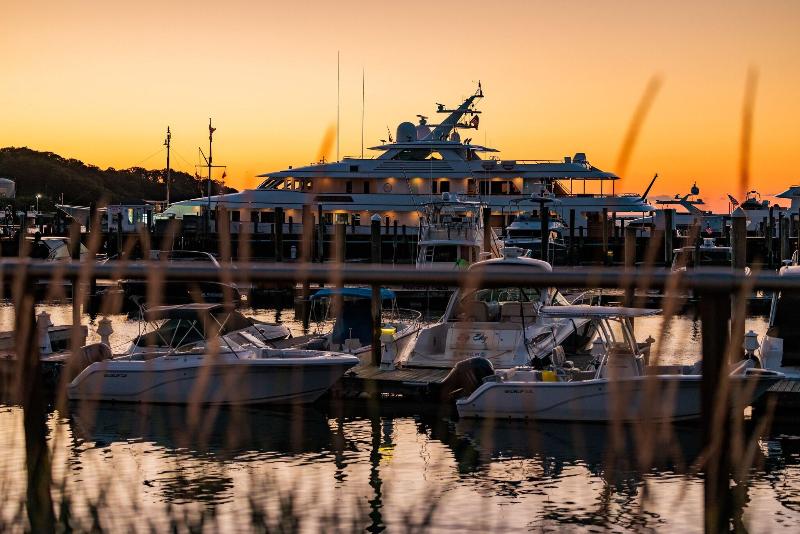 Danfords Hotel And Marina image