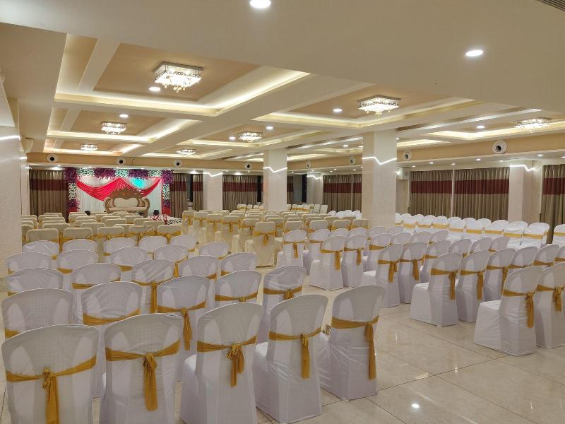 Dariyalal Hotel