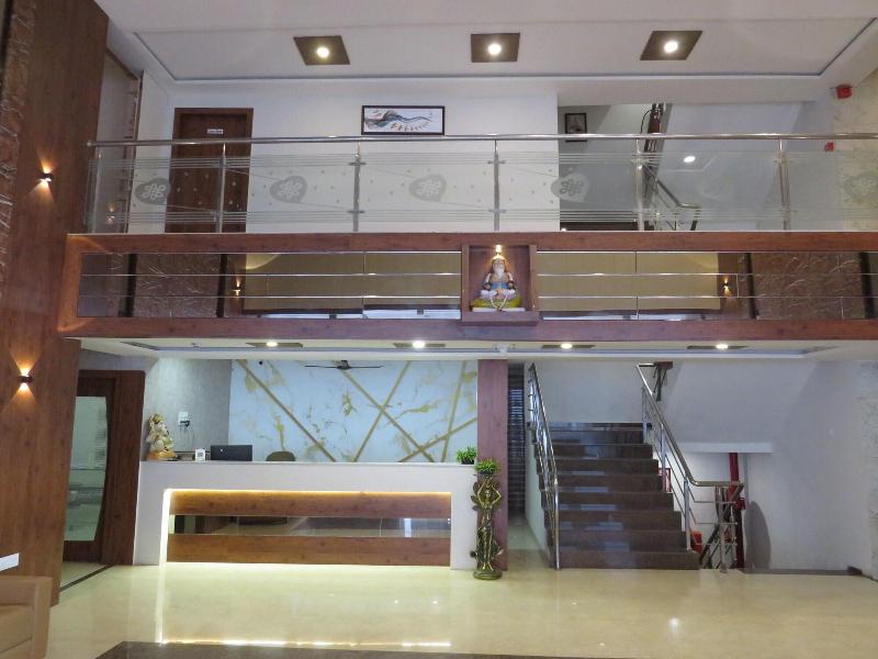 Dariyalal Hotel