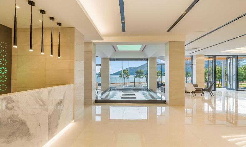 Stubborn Hotel image