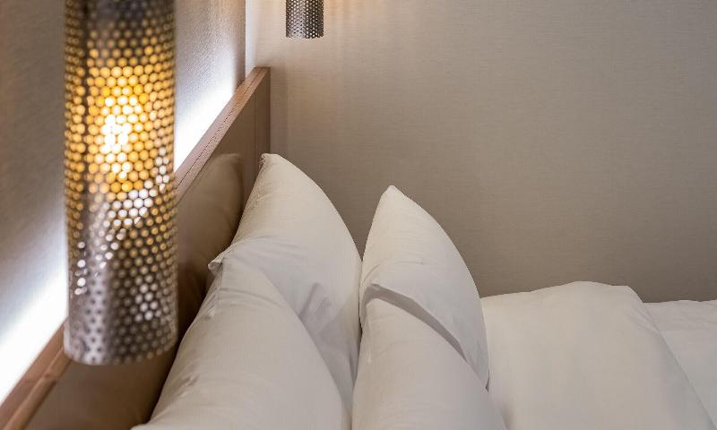Stubborn Hotel image