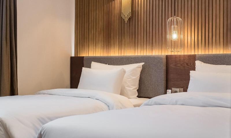 Stubborn Hotel image
