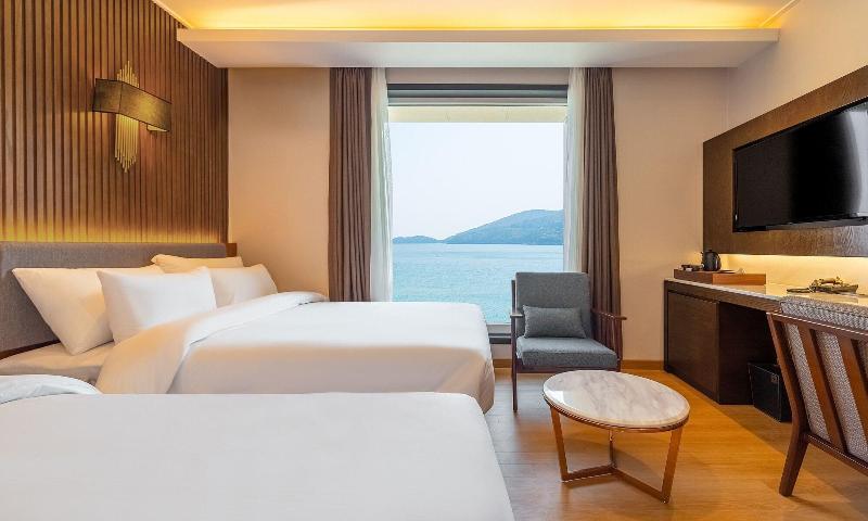 Stubborn Hotel image