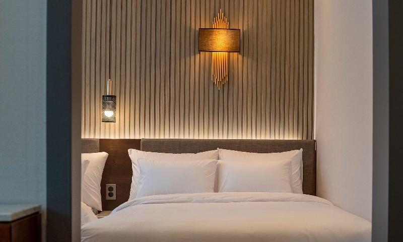 Stubborn Hotel image