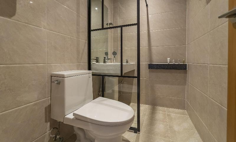 Stubborn Hotel image