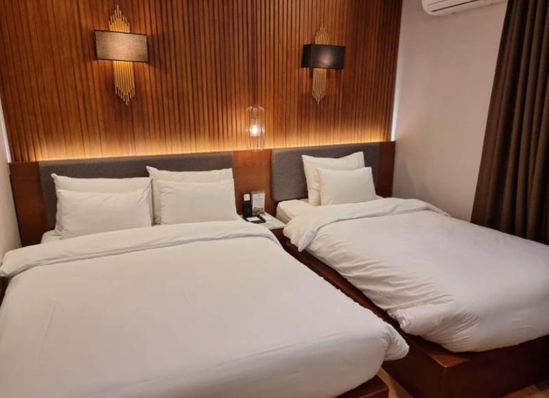 Stubborn Hotel image