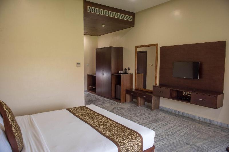 Sun Hotel And Resort image